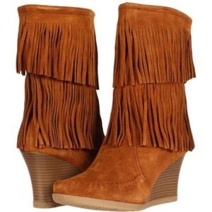 Minnetonka Wedge boots